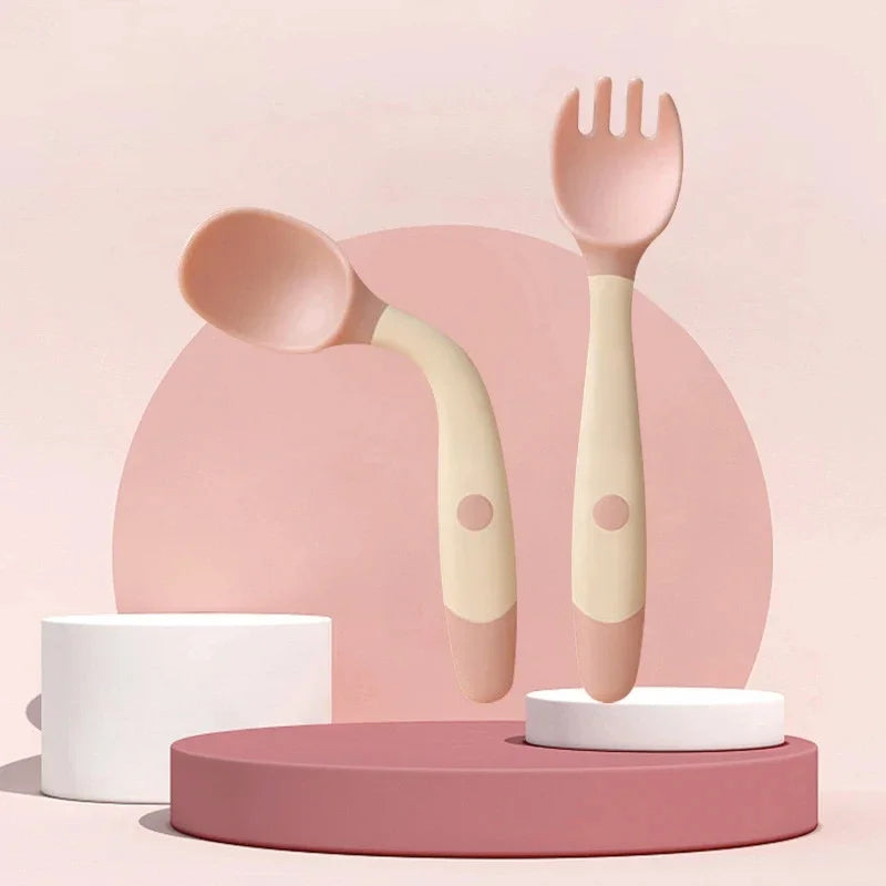 Juego de tenedor y cuchara para bebé, utensilios flexibles para niños pequeños, vajilla de entrenamiento con mango de silicona suave, herramientas de autoalimentación para bebés y niños BP