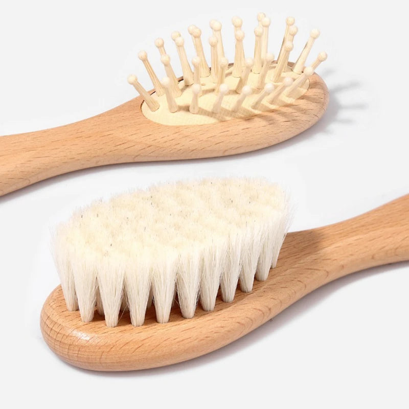 Juego de 4 Uds de cepillos y peines para bebé, cepillo de masaje de pelo de cabra Natural Ultra suave de madera para recién nacido, juego de peines para niño y niña