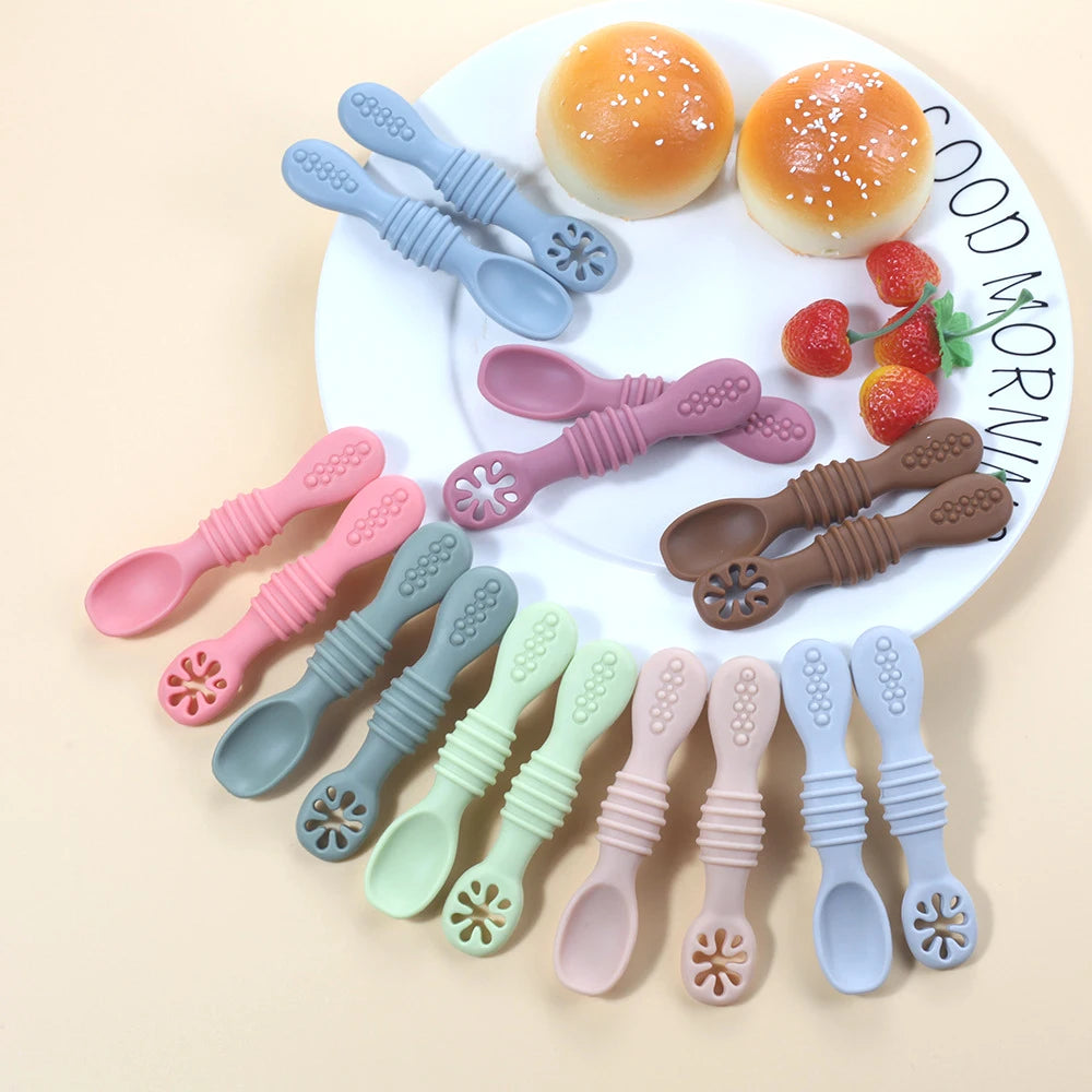 Juego de cucharas de aprendizaje para bebé, cuchara adhesiva de silicona de calidad alimentaria, cubiertos para niños, cuchara de entrenamiento, vajilla de alimentación, 2 uds.
