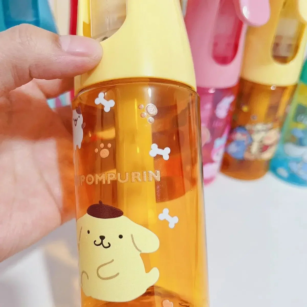 Botella pulverizadora de dibujos animados de Hello Kitty Sanrio, 200ml, bonita melodía Kuromi, gran capacidad, alta presión, pulverizador de hidratación continua, Juguetes