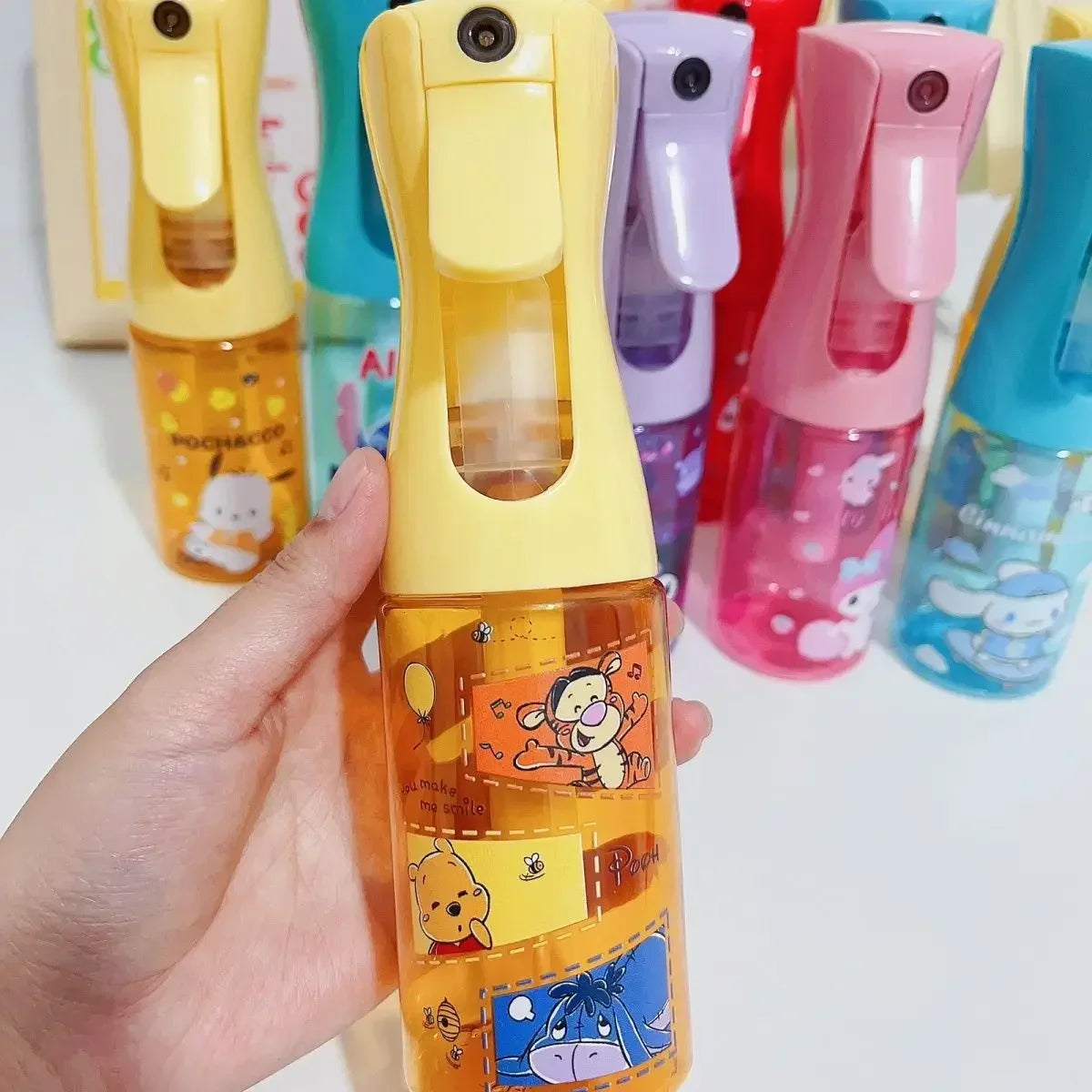 Botella pulverizadora de dibujos animados de Hello Kitty Sanrio, 200ml, bonita melodía Kuromi, gran capacidad, alta presión, pulverizador de hidratación continua, Juguetes