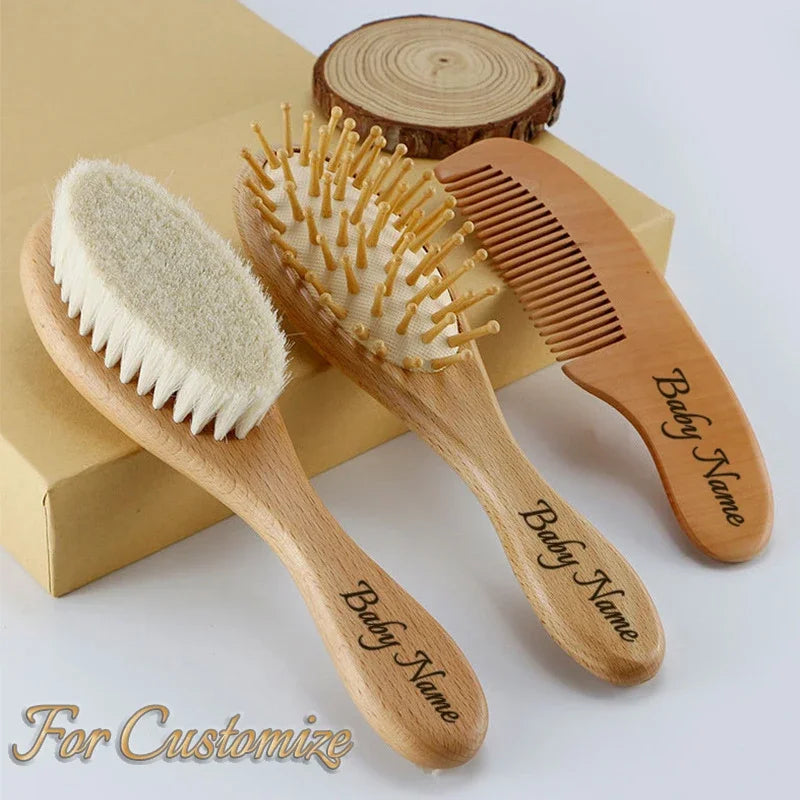 Cepillo de madera personalizado para bebé, peine de lana con nombre personalizado para bebé, cepillo para el pelo para recién nacido, masajeador de cabeza infantil, cepillo de baño, peine para niños