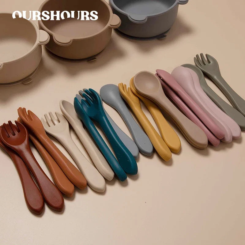 Juego de 2 unidades de tenedor cuchara de entrenamiento de bebé de silicona suave sin BPA, vajilla antideslizante de seguridad para niños, accesorios de alimentación para niños pequeños